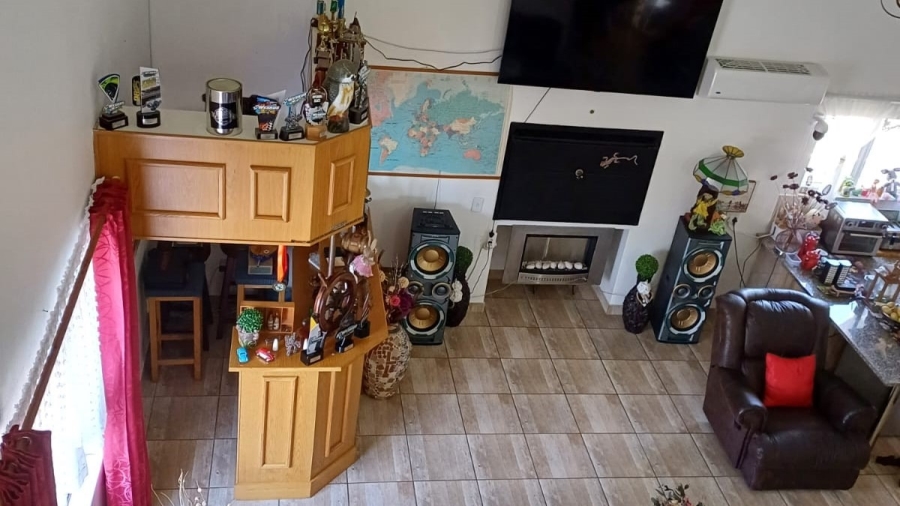 3 Bedroom Property for Sale in Harbour Lights Western Cape